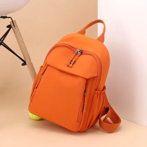 Sac à dos femme en nylon léger – multifonction urbain avec poches zippées