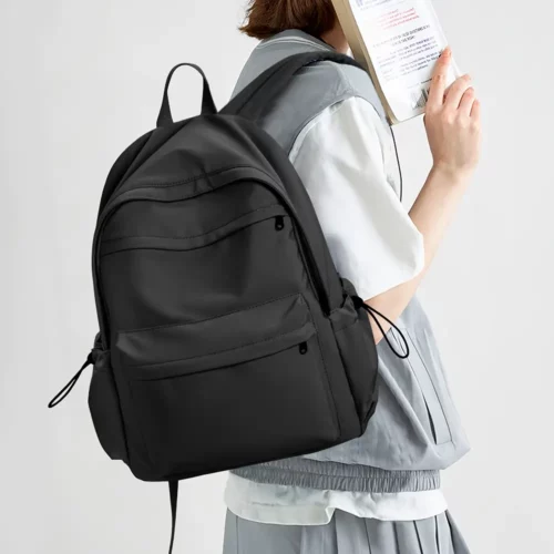 Sac à dos femme nylon ultra léger – compartiments multiples ville et quotidien