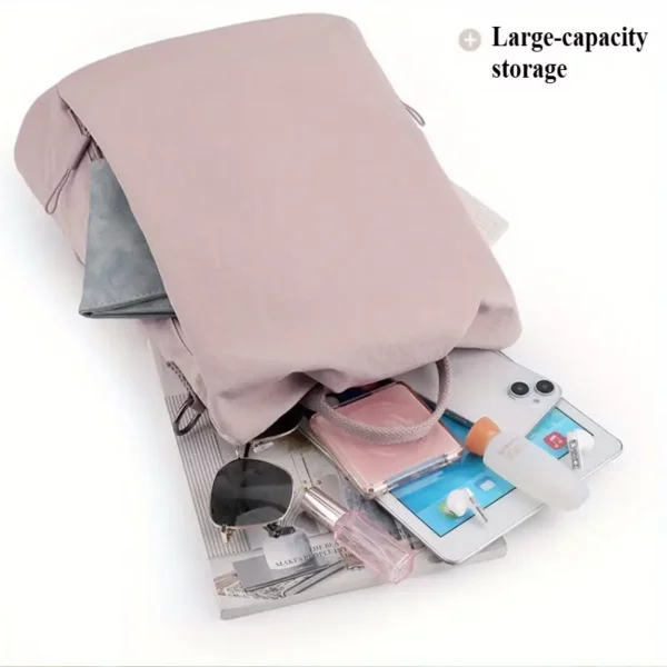 Sac à dos femme anti-vol en nylon léger – urbain, épuré et polyvalent