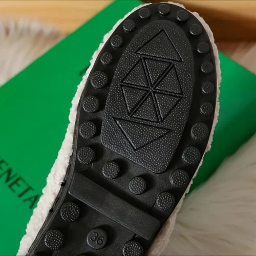 Chaussons femme en fourrure douce – doublure polaire chaude pour l’hiver