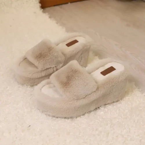 Chaussons femme en fausse fourrure avec semelle plateforme épaisse antidérapante