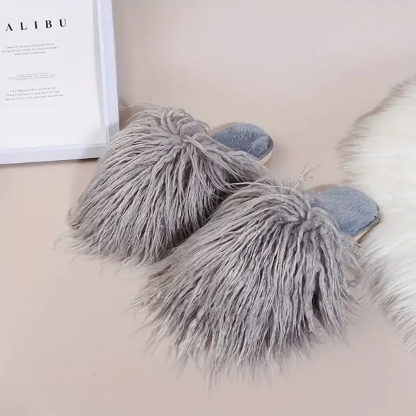 Chaussons femme en fausse fourrure peluche – intérieur chaud et confort moelleux