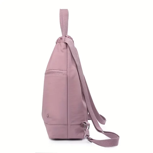 Sac à dos femme léger en nylon – style urbain imperméable et fonctionnel
