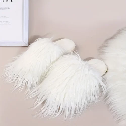 Chaussons femme en fausse fourrure peluche – intérieur chaud et confort moelleux