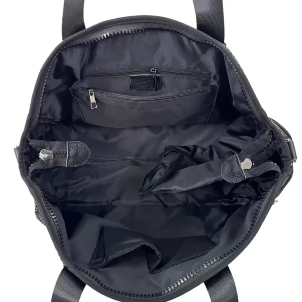 Sac de sport femme avec compartiment chaussures – nylon résistant et design urbain