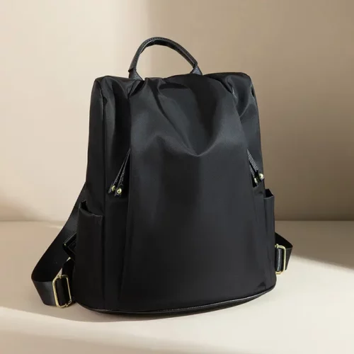 Sac à dos femme en nylon léger – design élégant et durable pour ville et voyage