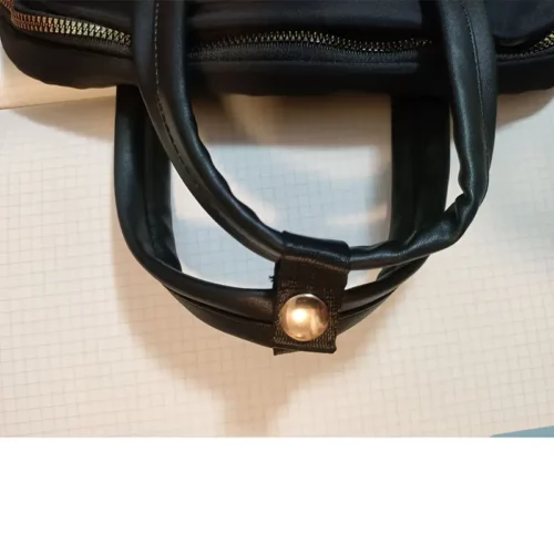 Sac à dos femme en nylon noir – style élégant avec compartiment ordinateur